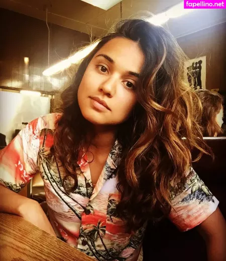 Summer Bishil OnlyFans Thumbnail #5XqZvH15DB