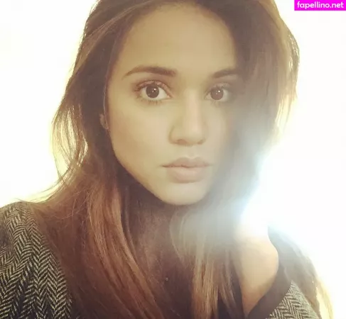 Summer Bishil OnlyFans Thumbnail #GvDmAKFvMy