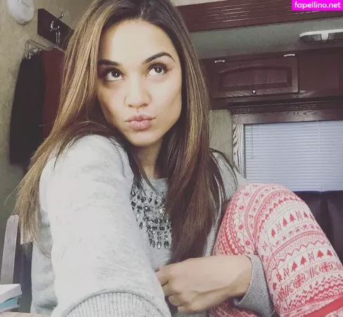 Summer Bishil OnlyFans Thumbnail #I2Wvv2AZ4P
