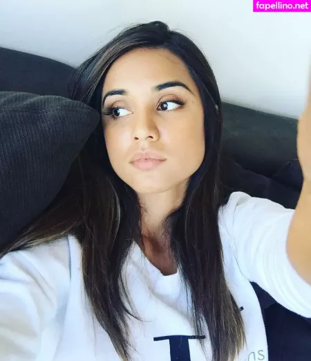 Summer Bishil OnlyFans Thumbnail #UHzNDtr2WQ