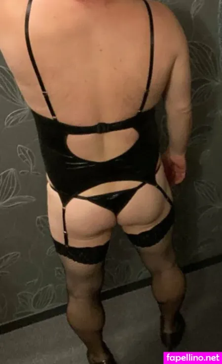 Summer Crossdress OnlyFans Thumbnail #Qy9XJHsSXy