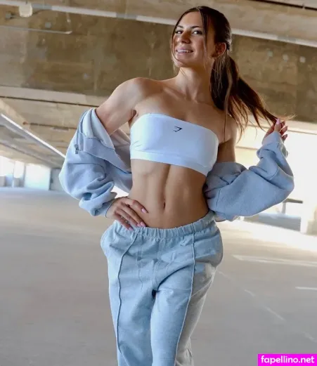 Summer Farage OnlyFans Thumbnail #kHAxZjKwNR