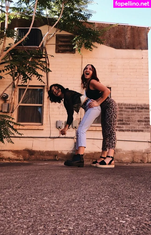 summersue22, translucentflow Nude Leaked OnlyFans Photo #DTAExuQ7xw