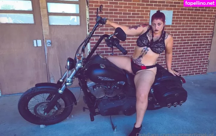 Summertimelust OnlyFans Thumbnail #eNzChZOcpE