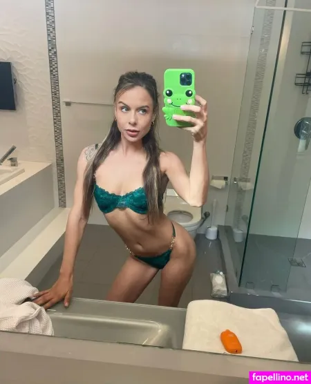 Summervixenfree OnlyFans Thumbnail #CQ89AhMYdG