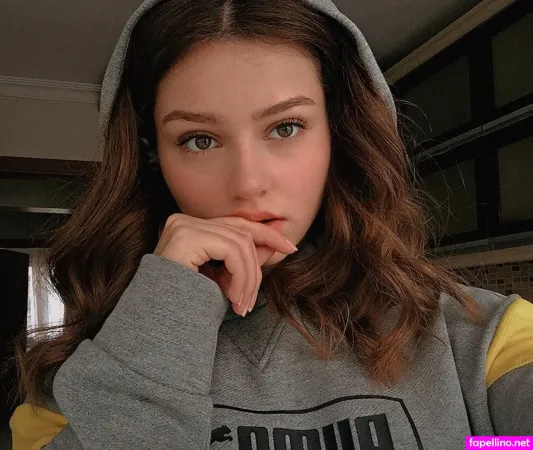 Sumruozdenn OnlyFans Thumbnail #fwzHMc0Jl0