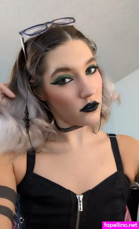 Sun4daez OnlyFans Thumbnail #7P6eMMoszi