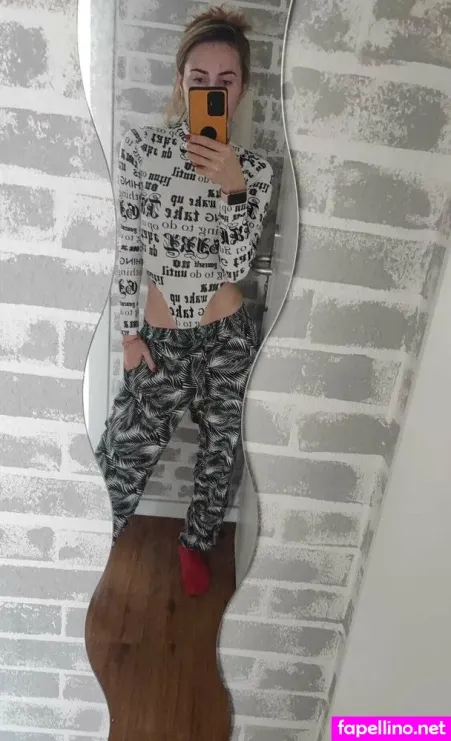Sunanastasia OnlyFans Thumbnail #1cO1sdRZf5