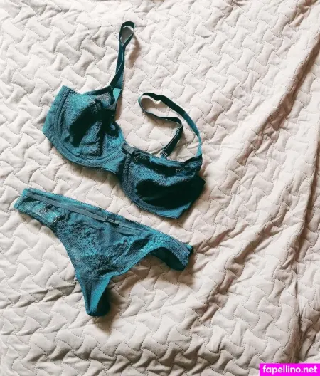 Sunflower136 OnlyFans Thumbnail #dEZld4Sy2U