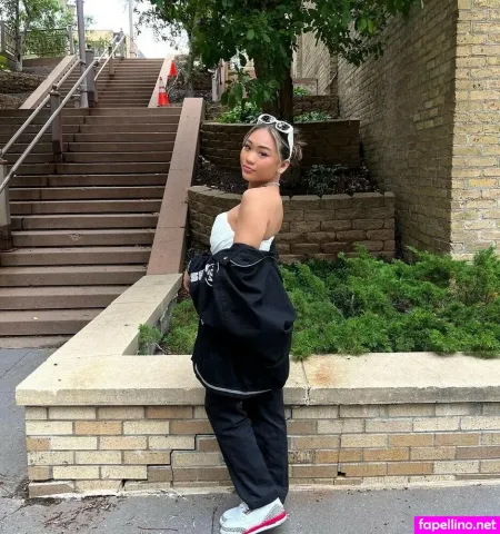 Suni Lee OnlyFans Thumbnail #iAqO1CXr2j