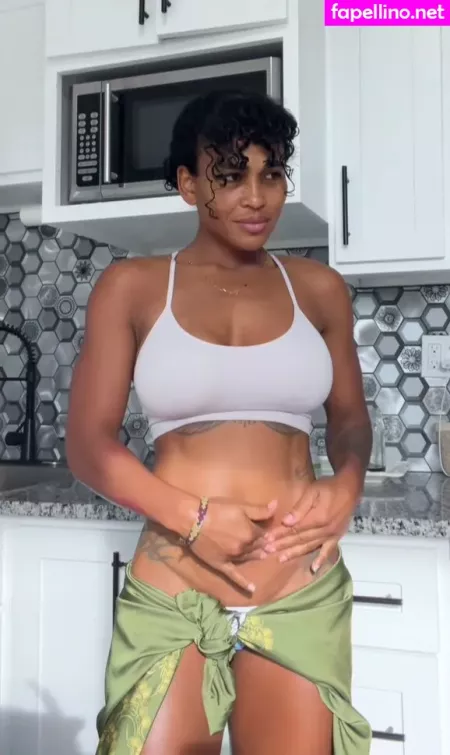 Suni Sweeney Main Profile Photo