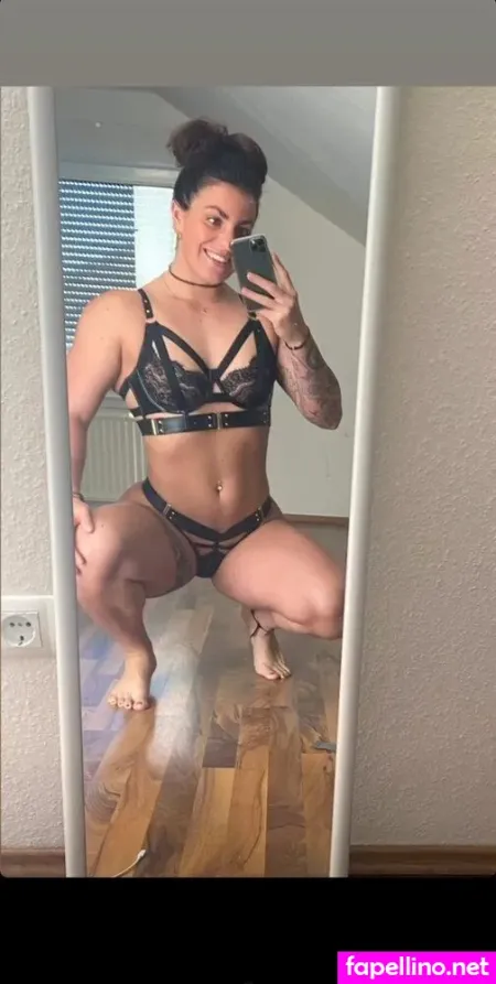 Sunkissed Venus OnlyFans Thumbnail #K8Fgfg4wPh