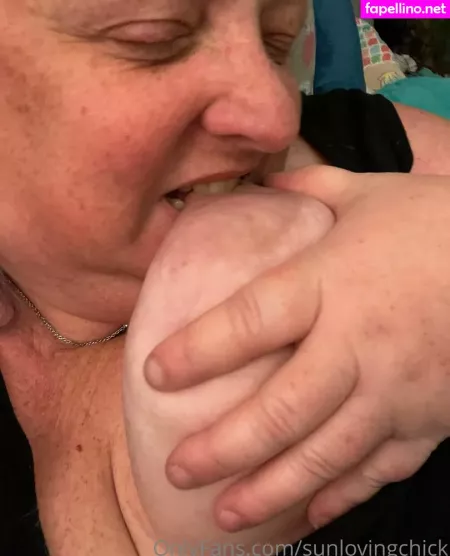 Sunlovingchick OnlyFans Thumbnail #1Oq1bhYxez