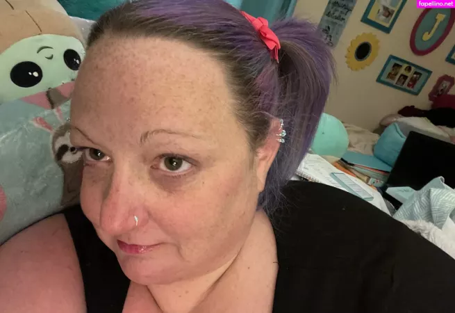 Sunlovingchick OnlyFans Thumbnail #APRrWCvVAX