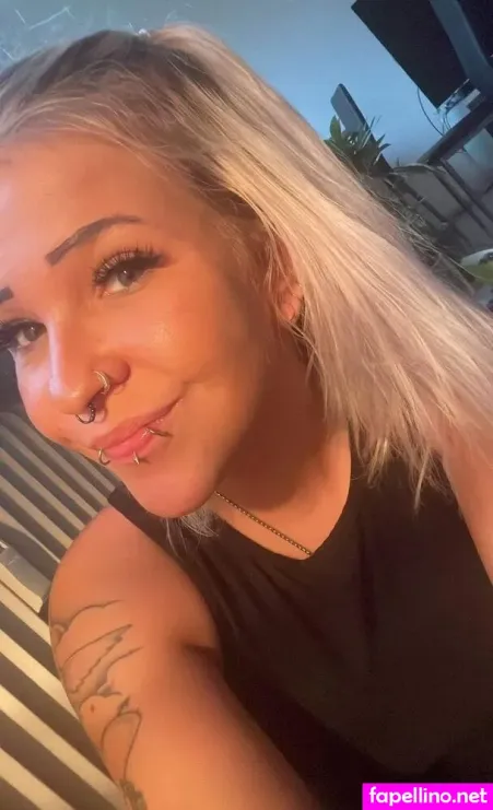 Sunn97 OnlyFans Thumbnail #HtEt0AYws1