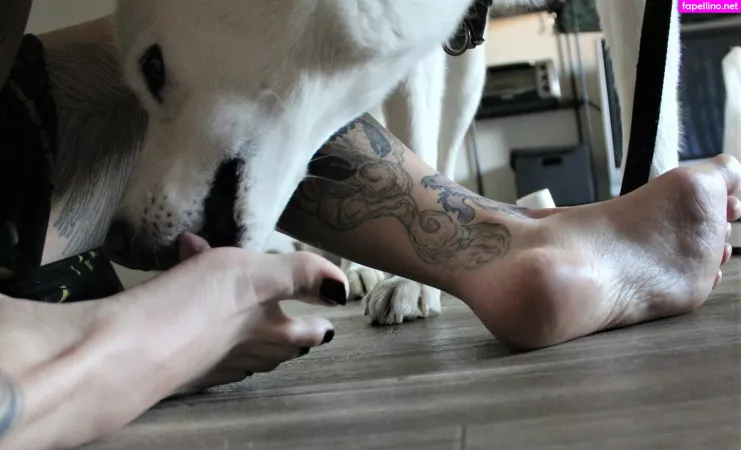 Sunni Footplay OnlyFans Thumbnail #NBUImVjLHQ