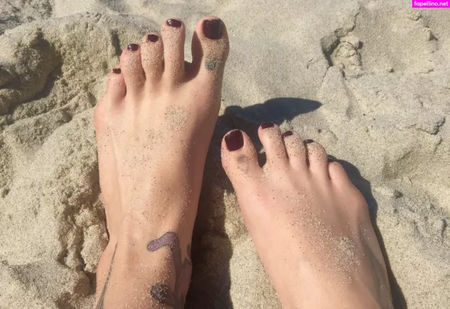 Sunni Footplay OnlyFans Thumbnail #u9EnNxpEuV