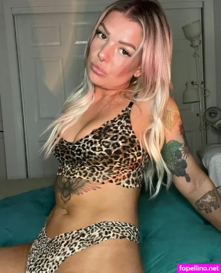Sunniesnow OnlyFans Thumbnail #G1HMx87N24