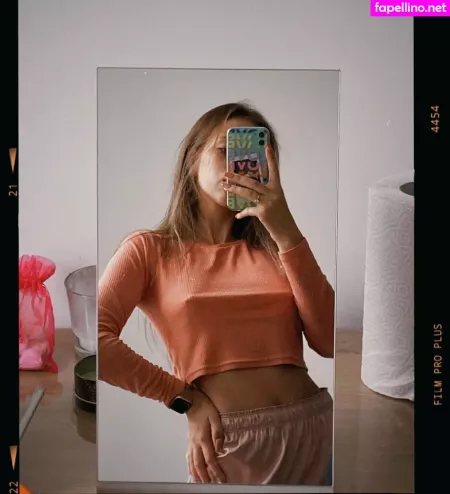 Sunny Anny OnlyFans Thumbnail #D8f0YAHPud