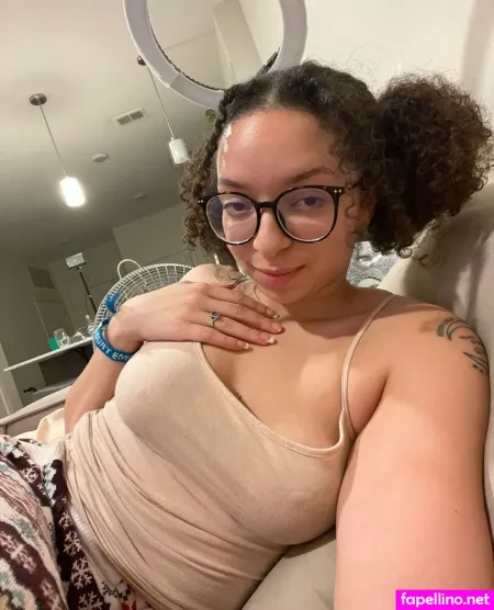Sunny Bell OnlyFans Thumbnail #qAOb5FCjg8
