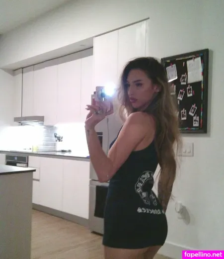 Sunny Christina OnlyFans Thumbnail #HWus4EBWxJ