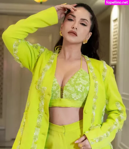 Sunny Leone 1 OnlyFans Thumbnail #Bz0Ox2byXf