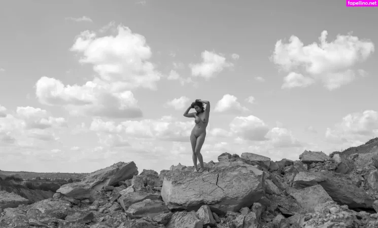 Sunny Sonia OnlyFans Thumbnail #1MiPpRNBkR