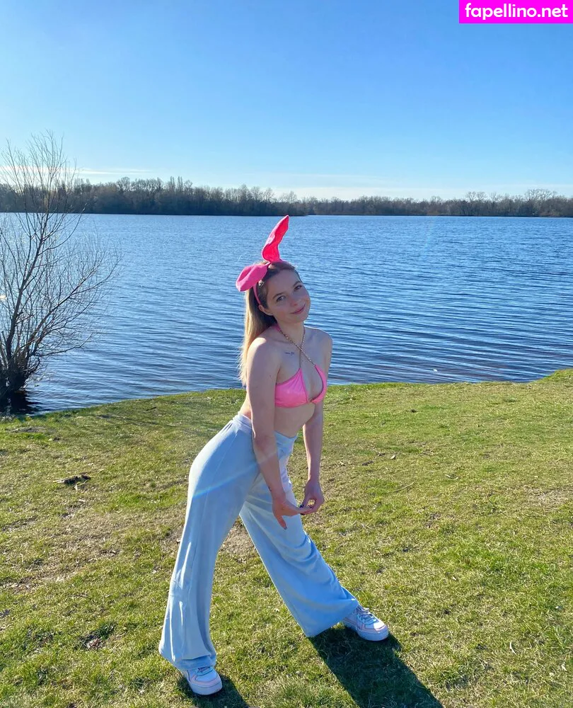 amyymarie118, sunnybanny1, sunnybunny1 Nude Leaked OnlyFans Photo #7J2juQiGXP