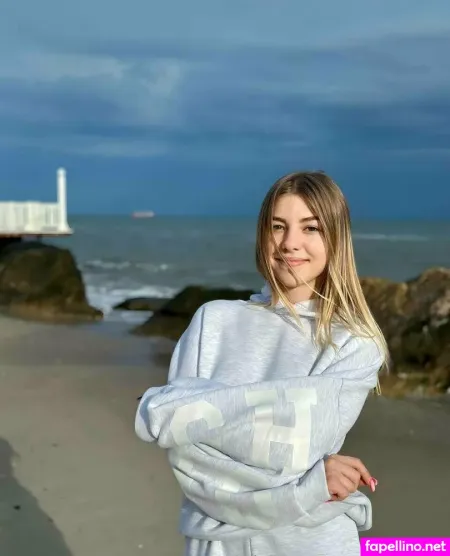 Sunnyjenny OnlyFans Thumbnail #Ic6jXRvCi3