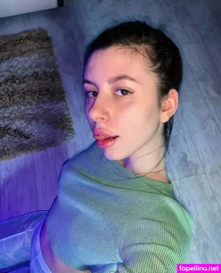 Sunnyjully OnlyFans Thumbnail #VG4UItT9e5