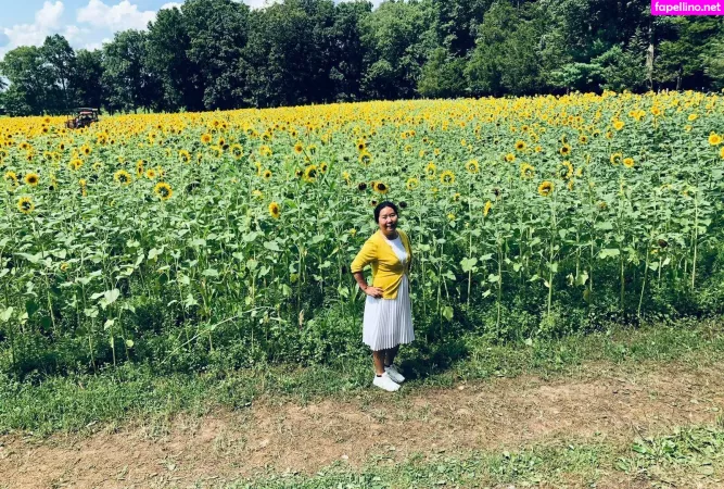 Sunnymei OnlyFans Thumbnail #LJcR9keqbN