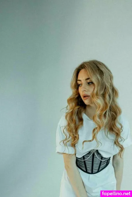 Sunnyydianaa OnlyFans Thumbnail #3sFuzMD28u