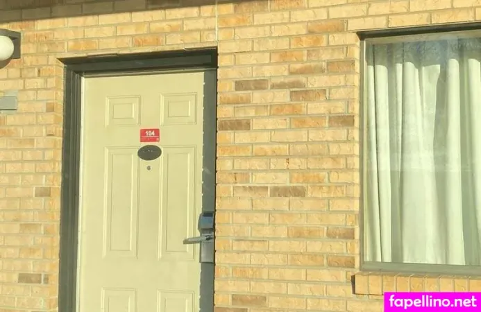 Sunshine1985 OnlyFans Thumbnail #B7zMcv0cGo