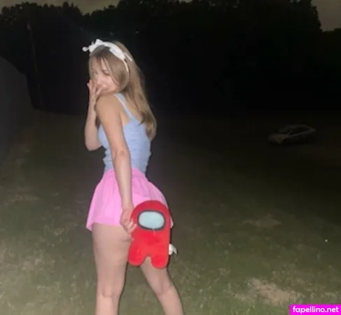 Super Weeniehut Main Profile Photo