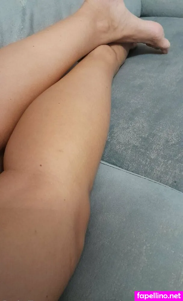 superbeautifulfeet80, superbeautybyariel Nude Leaked OnlyFans Photo #1ADJfGLzVA