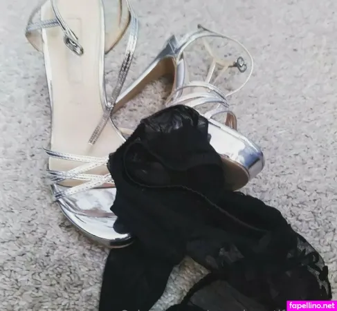 Superbeautifulfeet80 OnlyFans Thumbnail #Uc1JxdKZDf