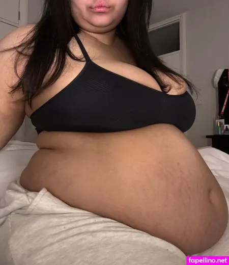 Superbellybon OnlyFans Thumbnail #iP4hkoIAuJ
