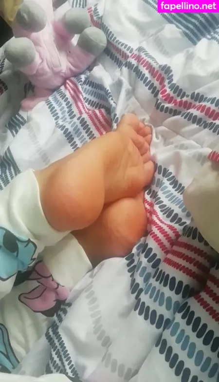 Superfeetboi OnlyFans Thumbnail #RYAR7DHtlG