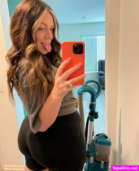 Superthicksavannahfree OnlyFans Thumbnail #s0eBneJ6Ce