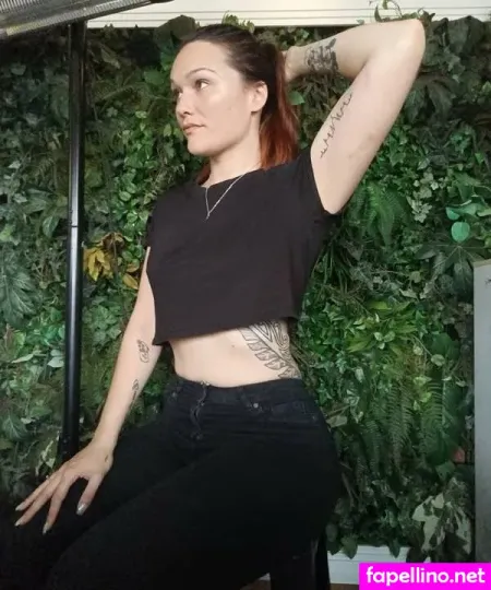 Superwifey OnlyFans Thumbnail #Px0xIUygXP