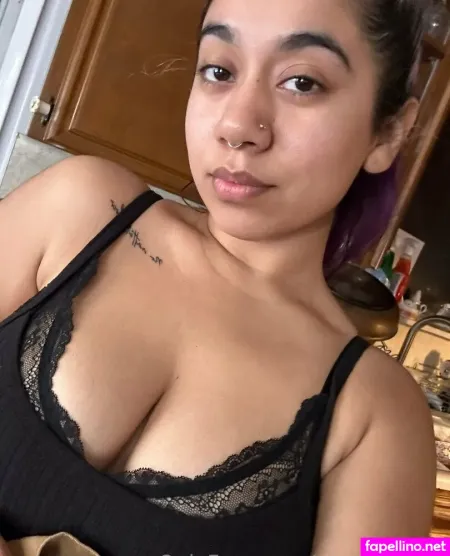 Surywhitee7 1 OnlyFans Thumbnail #fI9cZDsyWD