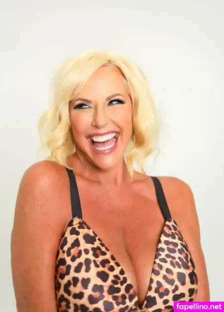 Susanbratton OnlyFans Thumbnail #Af3uaL2sl9