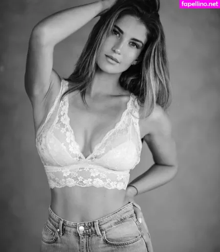 Susanna Giovanardi OnlyFans Thumbnail #2YzuMPzsoZ