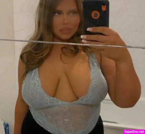 Susannah Elizabeth OnlyFans Thumbnail #5CCBkstVVp