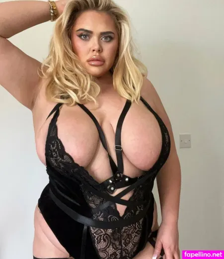 Susannah Elizabeth OnlyFans Thumbnail #L4DVQLrz54