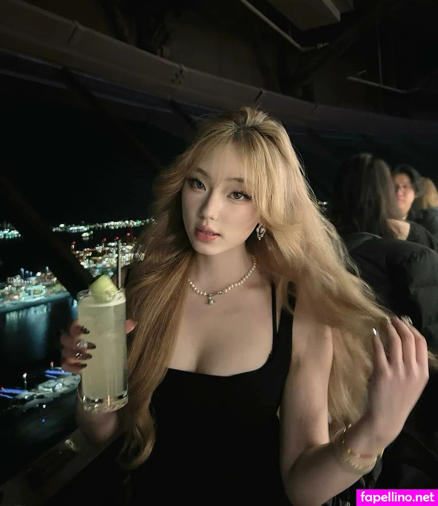 susan_sun17 Nude Leaked OnlyFans Photo #0EyQ4Jt8E0