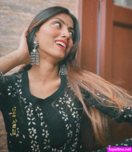 Sushma OnlyFans Thumbnail #FiVQ2nsqaN