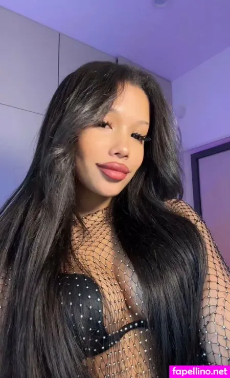 Susiestone OnlyFans Thumbnail #9thDD20szW