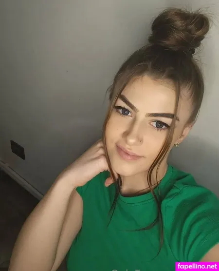 Susy3 OnlyFans Thumbnail #x2zW9nvPbu