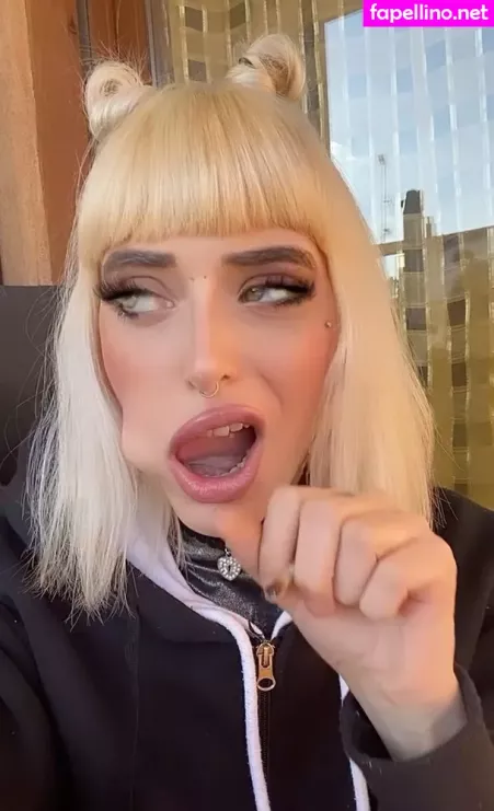 Susycara OnlyFans Thumbnail #FLV4VeWuLy